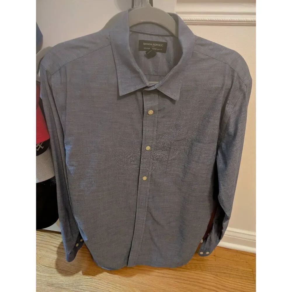 Banana Republic slim fit button down‎